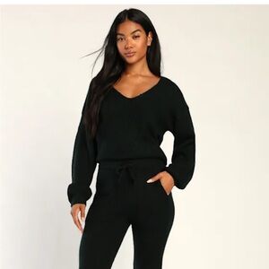 Lulu's Forest Green V-Neck Sweater